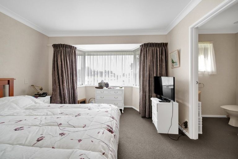 Photo of property in 11 Ash Place, Whalers Gate, New Plymouth, 4310