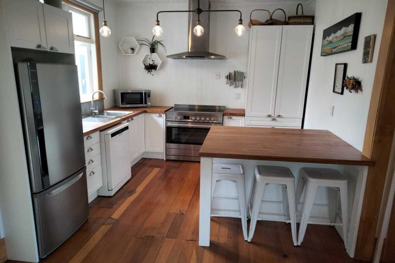 Photo of property in 2 Poole Street, Feilding, 4702