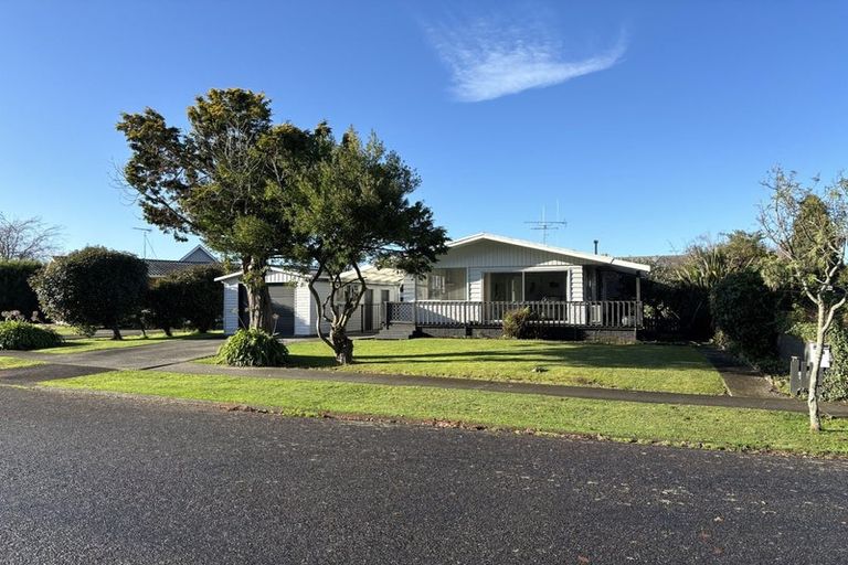 Photo of property in 23 Kowhai Street, Hamilton Lake, Hamilton, 3204