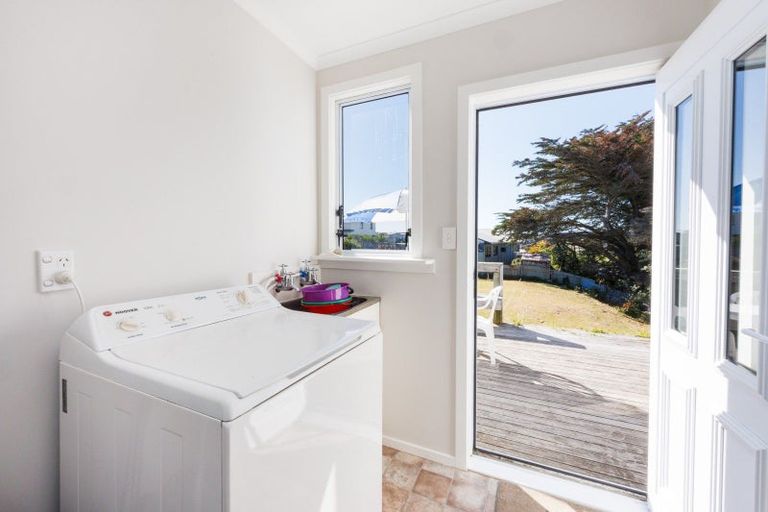 Photo of property in 13 Nelson Street, Foxton Beach, Foxton, 4815