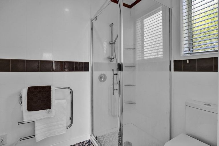 Photo of property in 44 Upjohn Street, Brooklands, New Plymouth, 4310