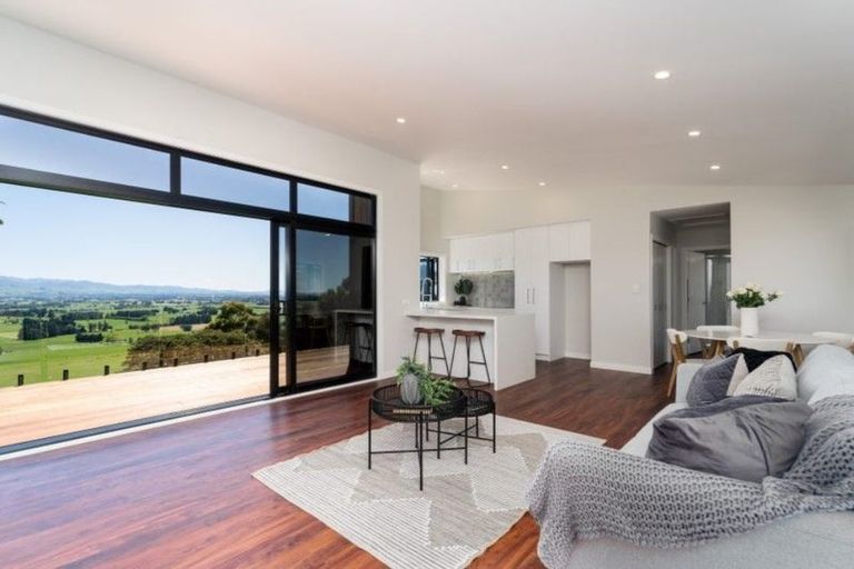 Photo of property in 4 Airstrip Ridge Road, Parkvale, Carterton, 5792