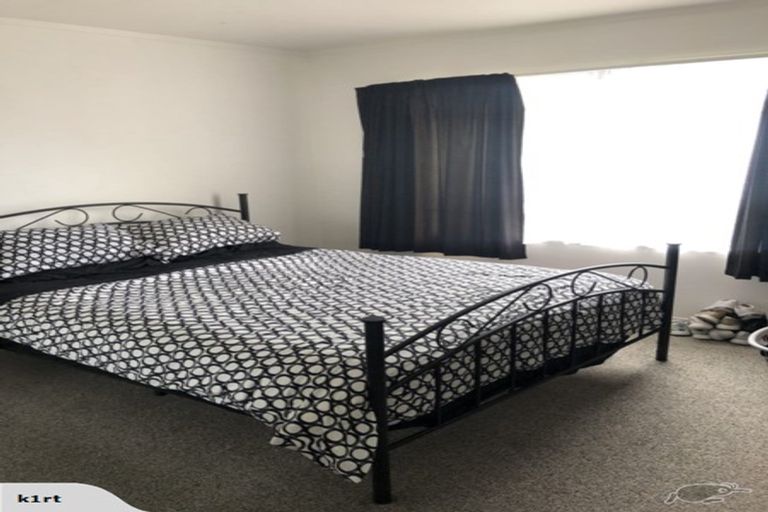 Photo of property in 2/4 Wellesley Road, Mangere Bridge, Auckland, 2022