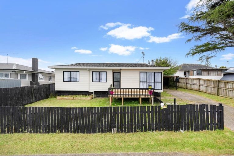 Photo of property in 2/23 Mahia Road, Manurewa, Auckland, 2102