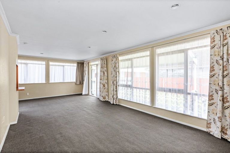 Photo of property in 1099 Cunningham Crescent, Mayfair, Hastings, 4122