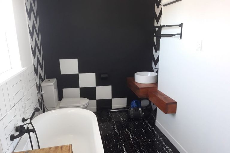 Photo of property in 418 Main North Road, Redwood, Christchurch, 8051