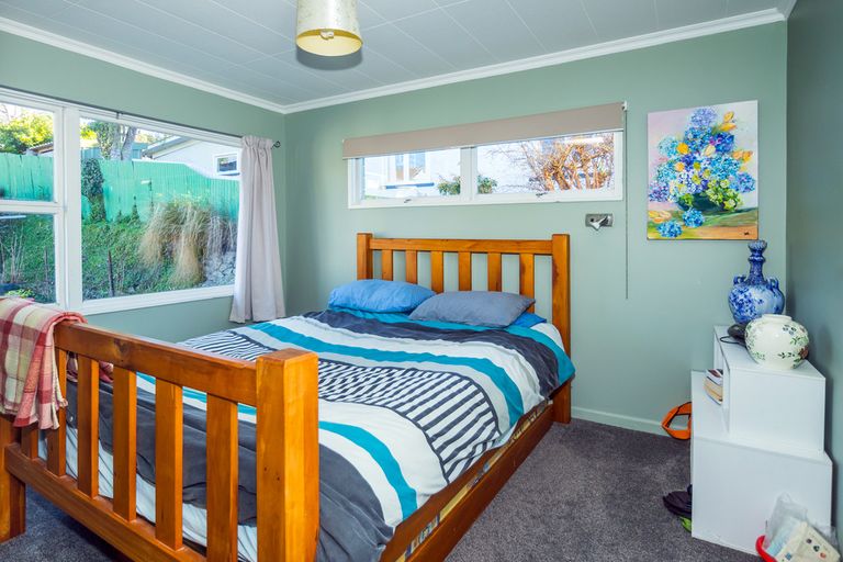 Photo of property in 12 Coulter Place, Geraldine, 7930