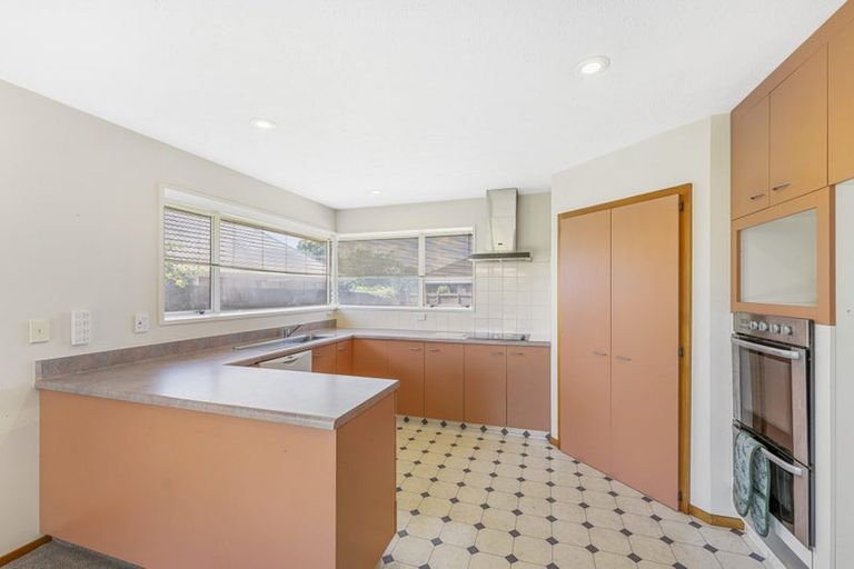 Photo of property in 6 Mull Place, Broomfield, Christchurch, 8042