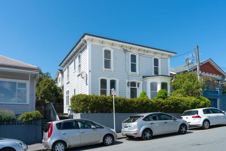 Photo of property in 9 Lipman Street, Mount Victoria, Wellington, 6011