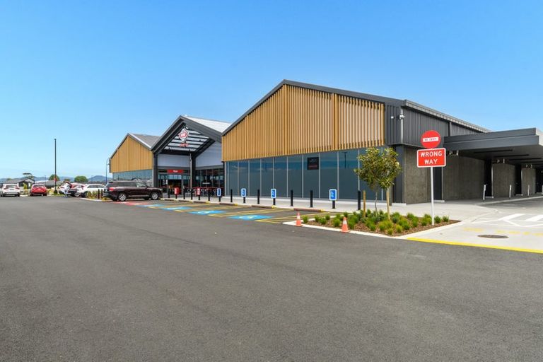 Photo of property in 209 Te Okuroa Drive, Papamoa, 3118