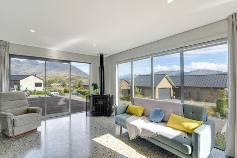 Photo of property in 6 Polperro Court, Jacks Point, Queenstown, 9371