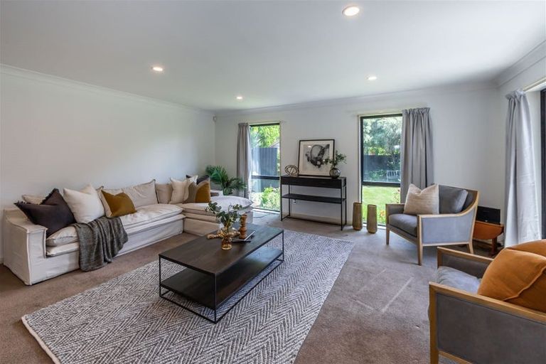 Photo of property in 9 Seclusion Lane, Parklands, Christchurch, 8083