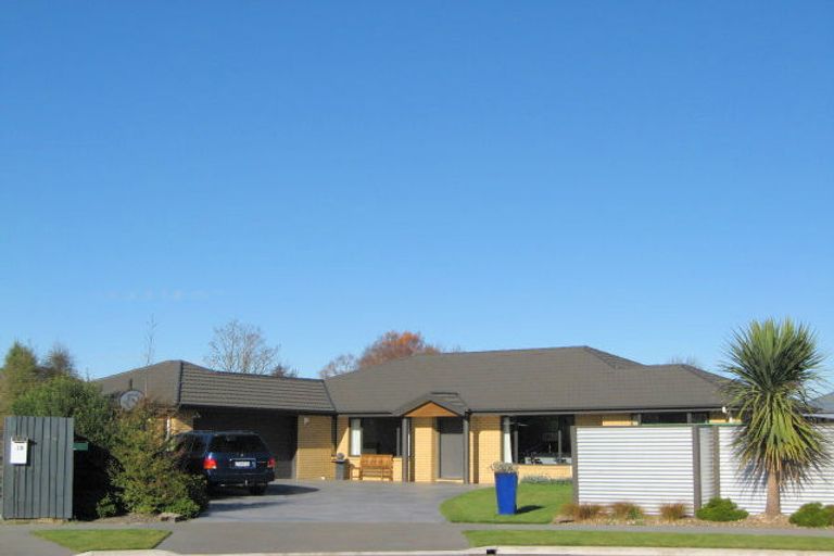 Photo of property in 12 Greenmeadow Gardens, Belfast, Christchurch, 8051