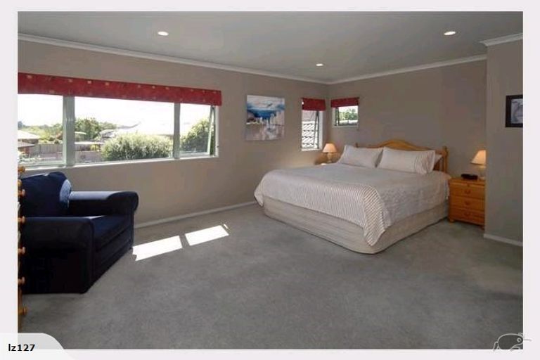 Photo of property in 11 Dallinger Street, St Andrews, Hamilton, 3200