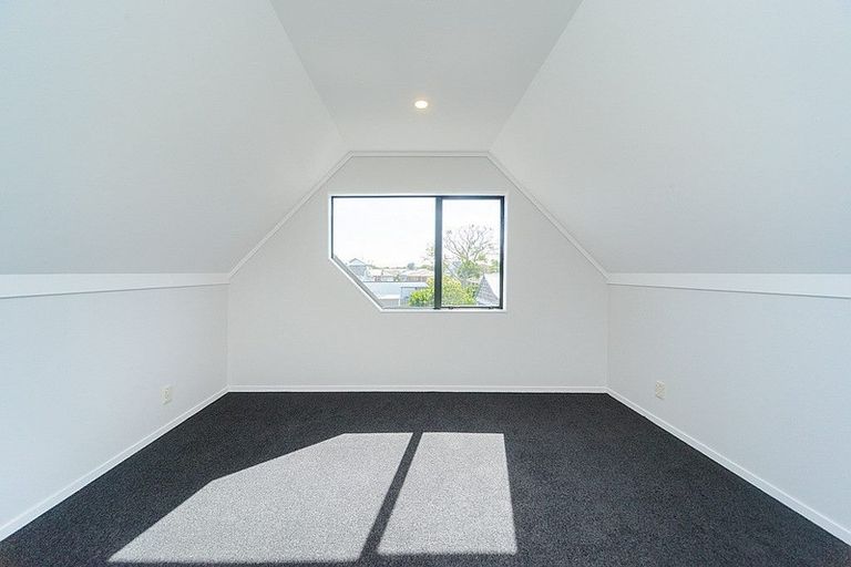 Photo of property in 406a Featherston Street, Palmerston North, 4414