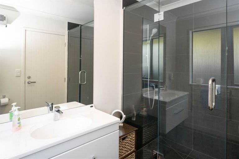 Photo of property in 112 Milton Terrace, Picton, 7220