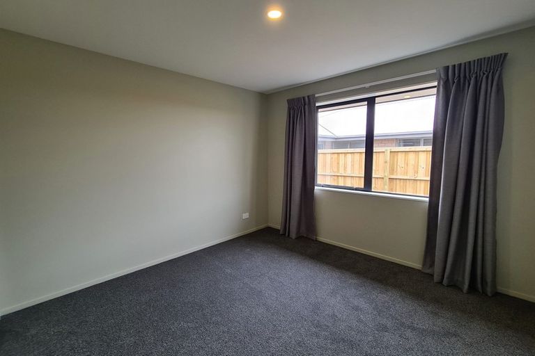 Photo of property in 60 Broadway Parade, Rolleston, 7615