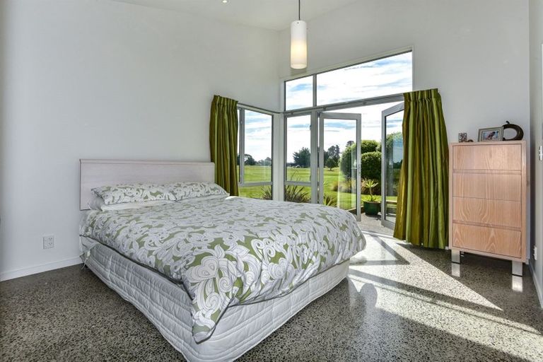 Photo of property in 18 Fishermans Rest, Waimairi Beach, Christchurch, 8083