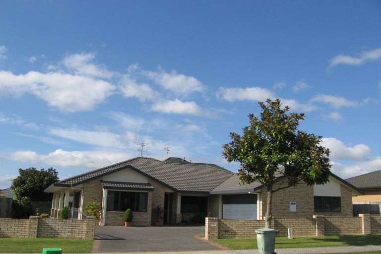 Photo of property in 28 Stableford Drive, Pyes Pa, Tauranga, 3112