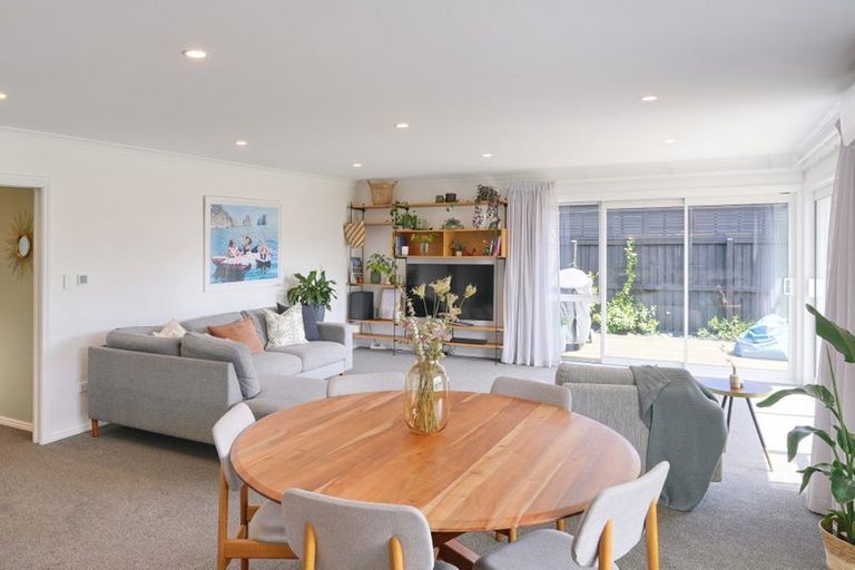 Photo of property in 68 Parsonage Road, Woodend, 7610