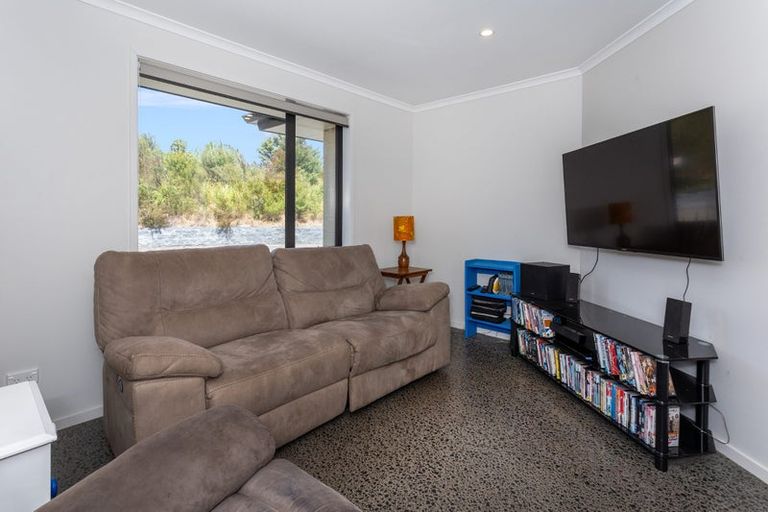 Photo of property in 103 Mcleod Road, South Head, Helensville, 0874