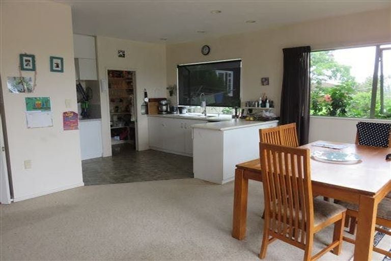 Photo of property in 163a Colwill Road, Massey, Auckland, 0614