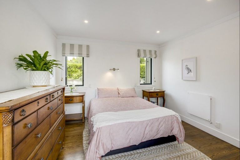 Photo of property in 43 Greenwood Road, Havelock North, 4130