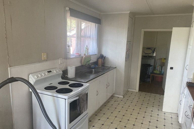 Photo of property in 44 Glenpark Avenue, Frankleigh Park, New Plymouth, 4310