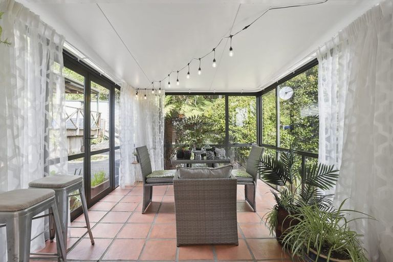 Photo of property in 151 Scenic Drive, Titirangi, Auckland, 0604