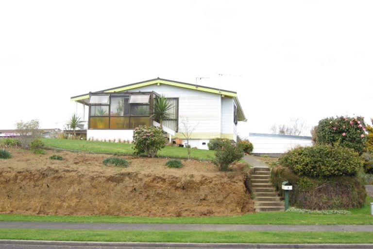 Photo of property in 3 Ballantrae Place, Highlands Park, New Plymouth, 4312