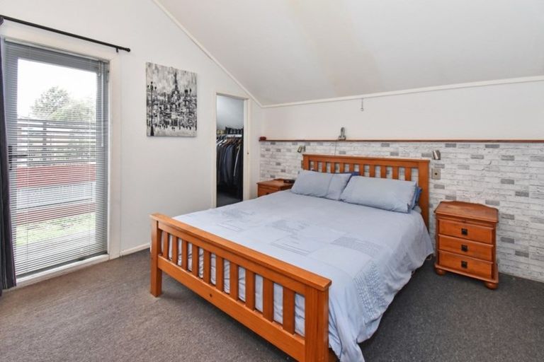 Photo of property in 10 Harford Place, Pakuranga Heights, Auckland, 2010