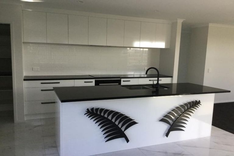 Photo of property in 41 Awatira Drive, Papamoa Beach, Papamoa, 3118