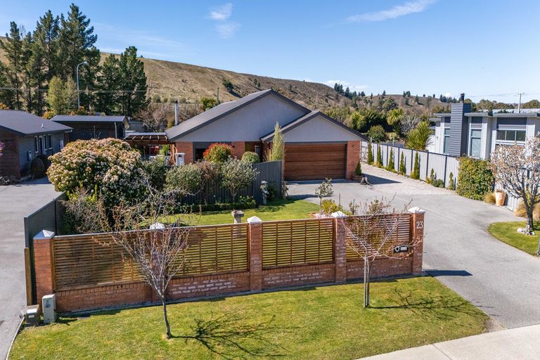 Photo of property in 23 Albert Drive, Clyde, 9330