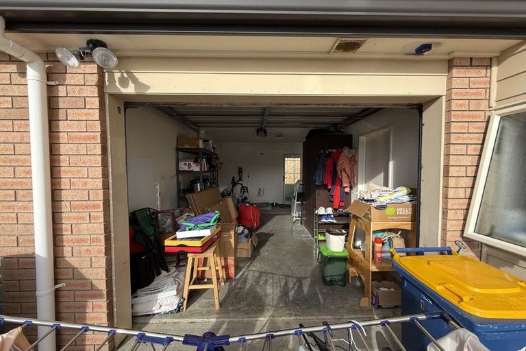 Photo of property in 11 Charta Place, Sunnyvale, Auckland, 0612