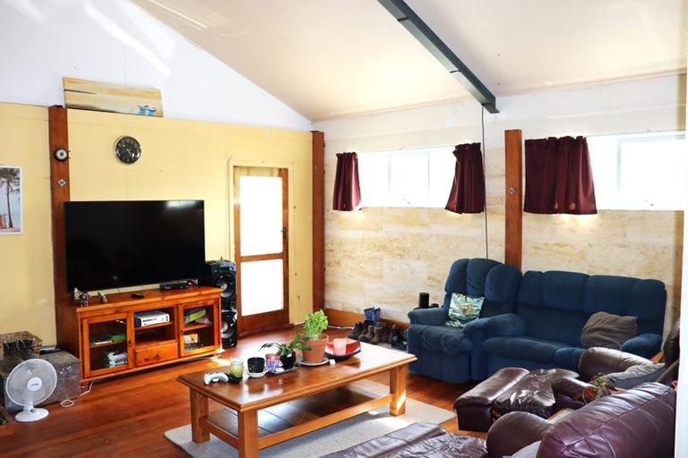 Photo of property in 35 Main Street, Weston, Oamaru, 9401