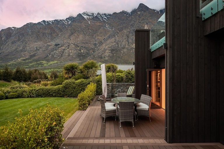 Photo of property in 12 Orford Drive, Jacks Point, Queenstown, 9371