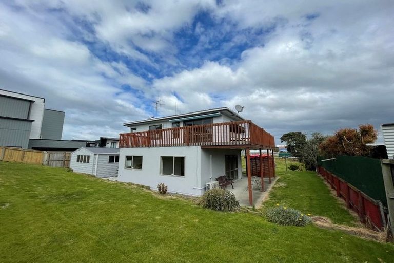 Photo of property in 18 Percy Road, Papamoa Beach, Papamoa, 3118