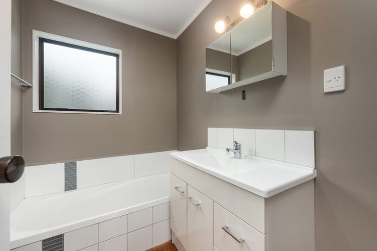 Photo of property in 60 Atuaroa Avenue, Te Puke, 3119