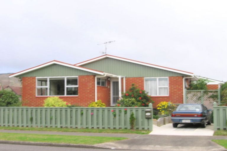 Photo of property in 34 Sylvan Avenue, Waikanae, 5036