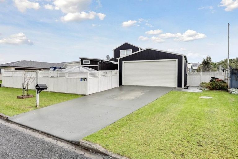 Photo of property in 16 Longview Street, Mangawhai, 0505
