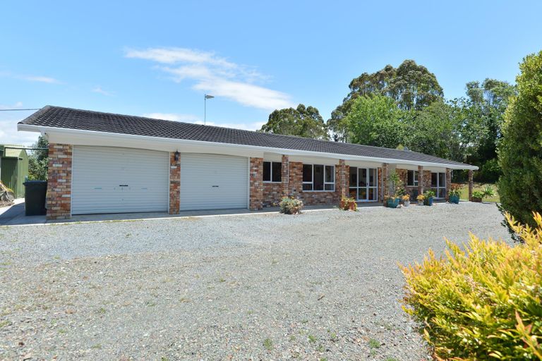 Photo of property in 444 Paparoa Road, Mangapai, Whangarei, 0178