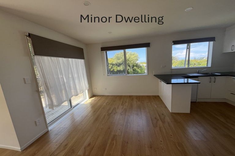 Photo of property in 47 Amorino Drive, Red Beach, 0932