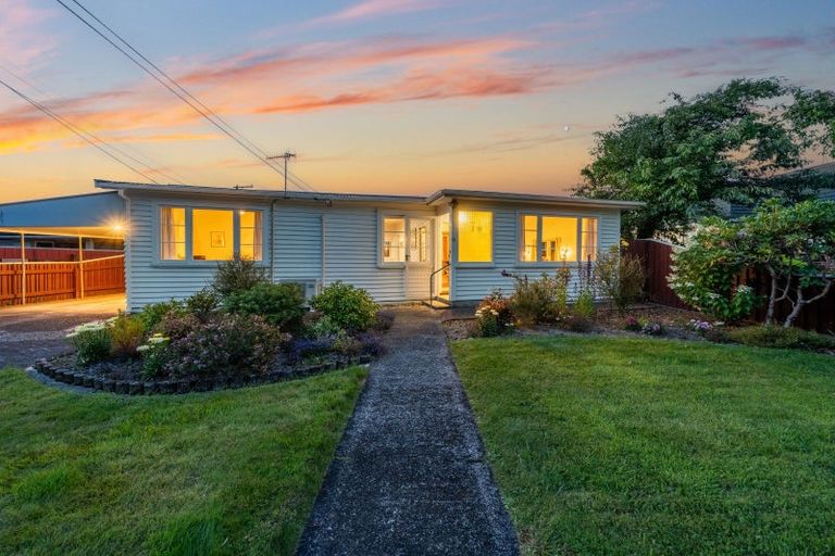 Photo of property in 9 Lane Street, Wallaceville, Upper Hutt, 5018