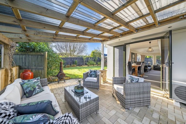 Photo of property in 18 Betty Watt Grove, Riverstone Terraces, Upper Hutt, 5018