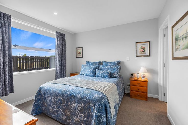 Photo of property in 20 Marion Crescent, Papamoa Beach, Papamoa, 3118