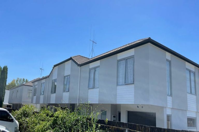 Photo of property in 2/71 Clyde Street, Hamilton East, Hamilton, 3216