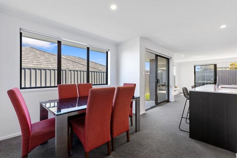 Photo of property in 18 Pioneer Crescent, Omokoroa, 3114