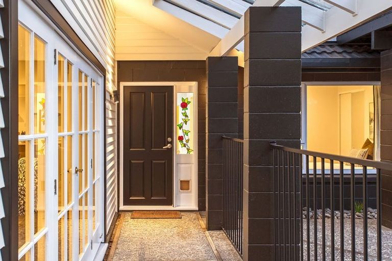 Photo of property in 10 Winslow Street, Burnside, Christchurch, 8053