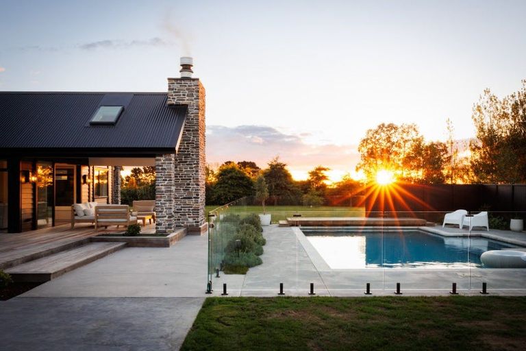 Photo of property in 72 Hartwell Drive, Kelvin Grove, Palmerston North, 4470