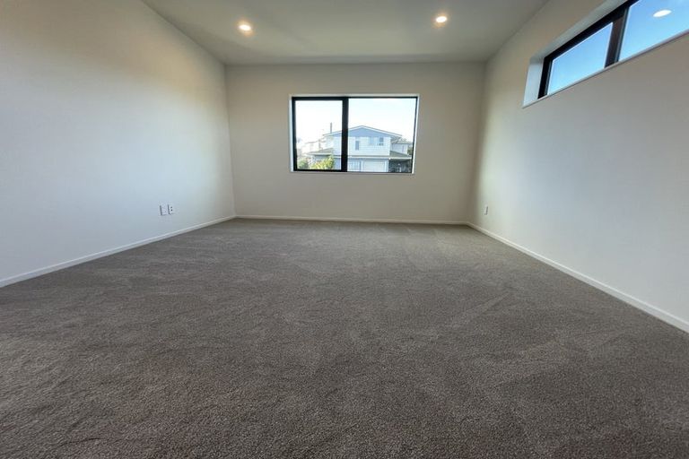 Photo of property in 75c Cardiff Road, Pakuranga, Auckland, 2010